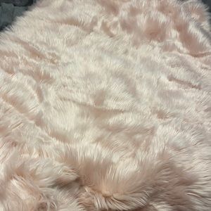 Faux sheep skin rug